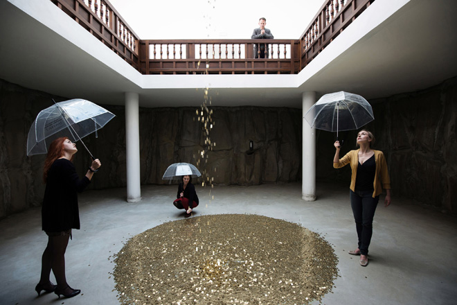 vadim-zakharovs-dana-installation-at-venice-biennale-2013-2-o